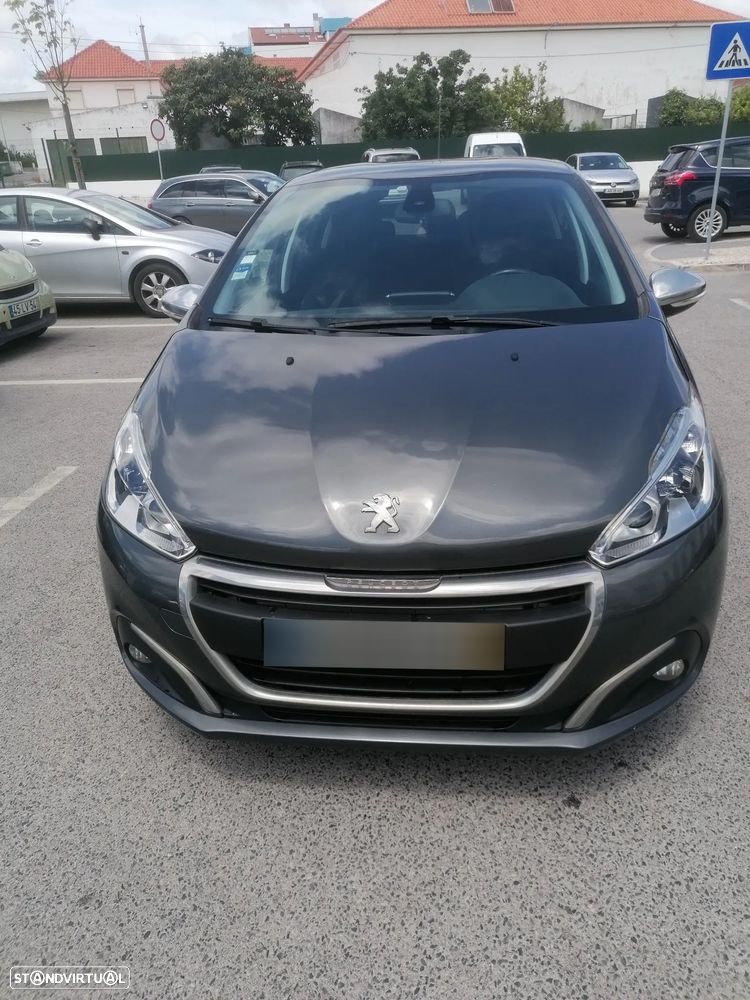 Peugeot 208 1.6 BlueHDi Style - 4