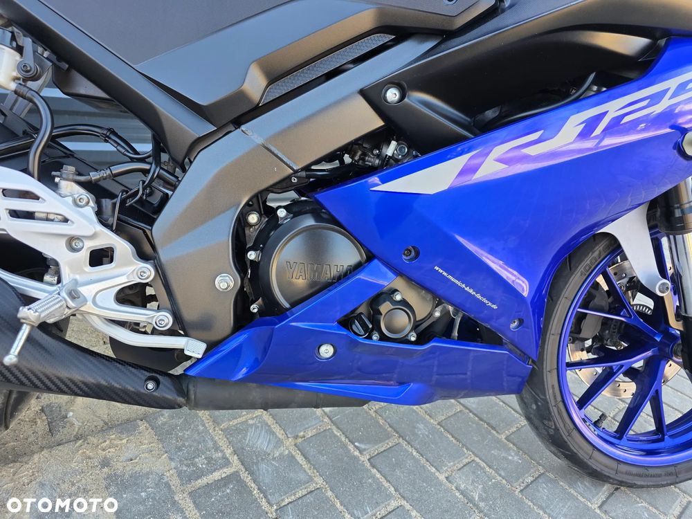 Yamaha YZF - 12