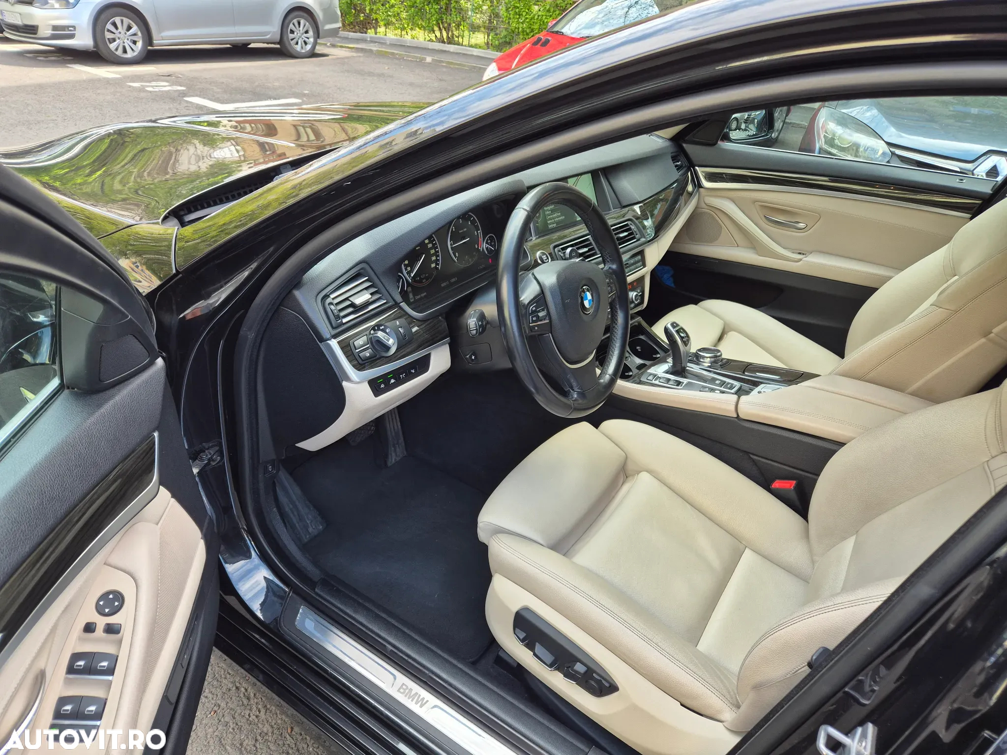 BMW Seria 5 525d xDrive AT - 5