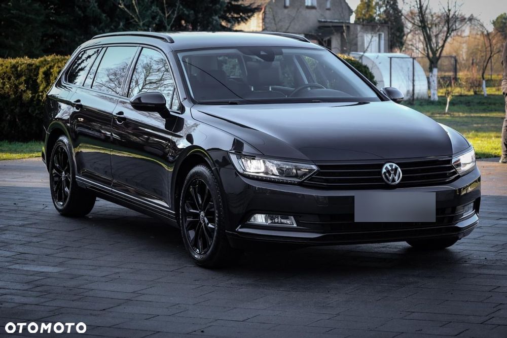 Volkswagen Passat - 13