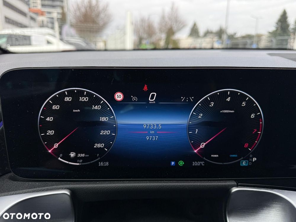 Mercedes-Benz GLB 200 Progressive 7G-DCT - 33