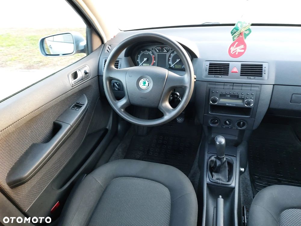 Skoda Fabia - 12