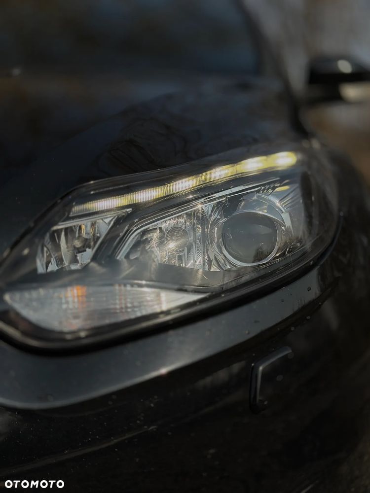 Ford Focus 2.0 EcoBoost ST mit Leder-Sport-Paket - 3