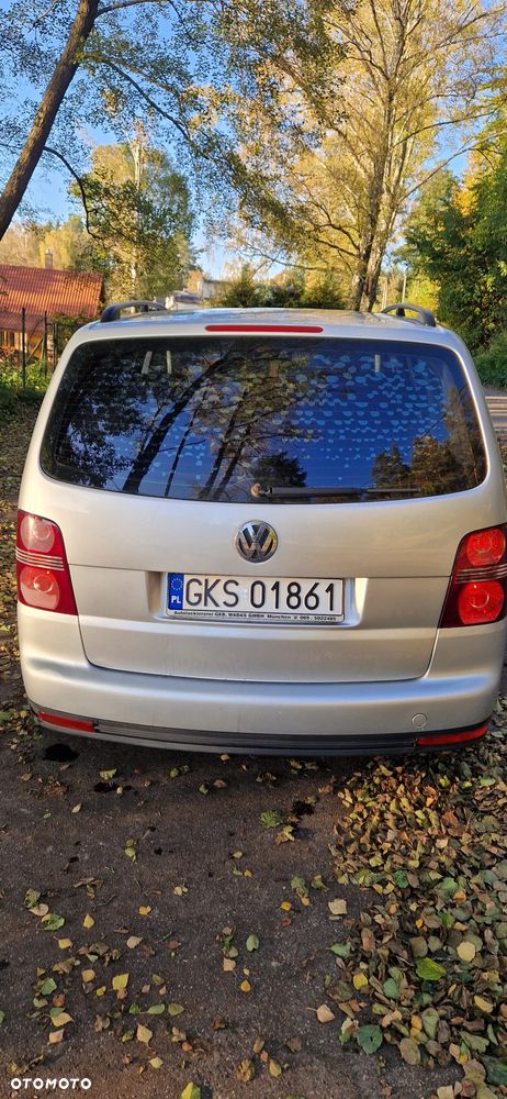 Volkswagen Touran 2.0 TDI Highline DSG - 3