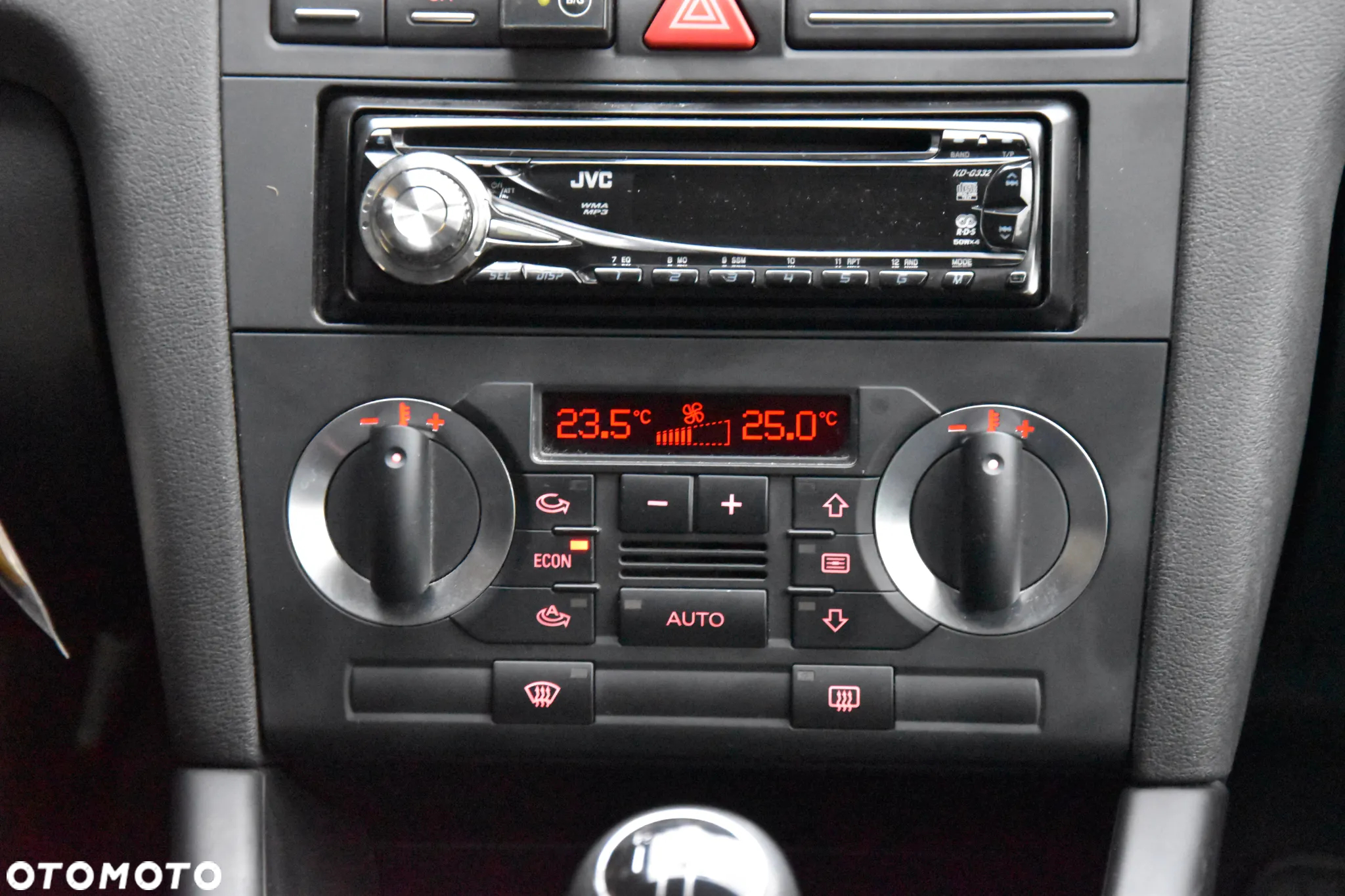 Audi A3 1.6 Sportback Ambiente - 19