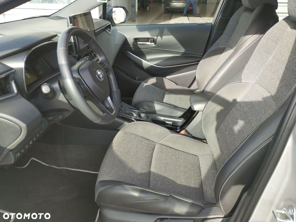 Toyota Corolla 1.8 Hybrid Style - 16