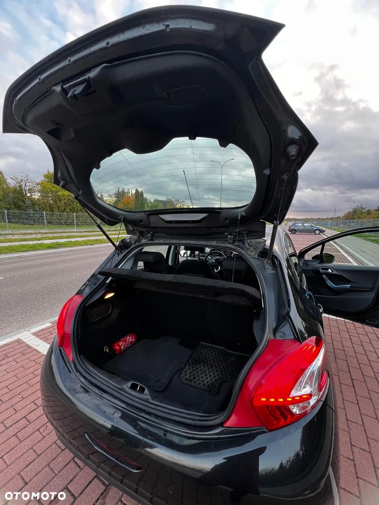 Peugeot 208 1.4 HDi Business Line - 19