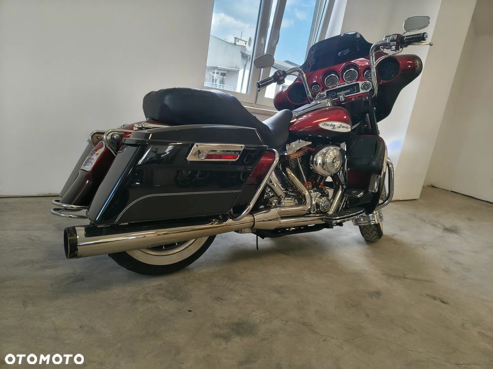 Harley-Davidson FLH Electra Glide - 12