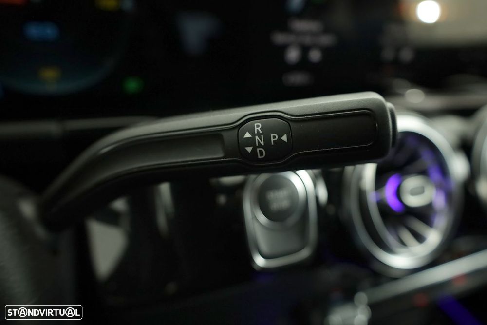 Mercedes-Benz EQA 300 4Matic AMG Line - 18