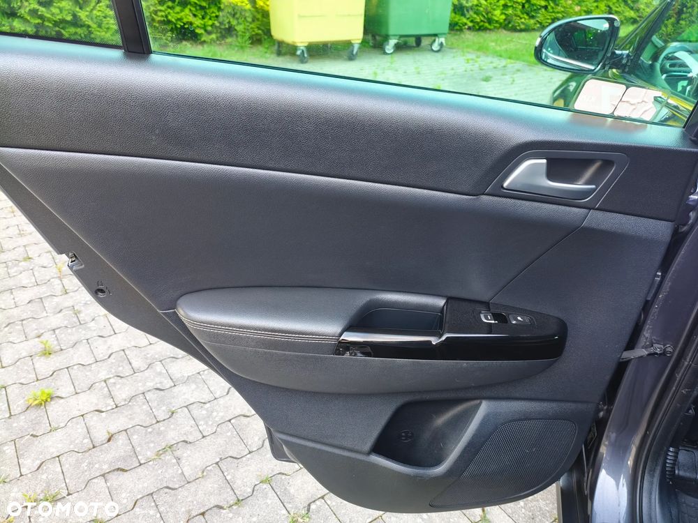 Kia Sportage 1.7 CRDI L 2WD - 13