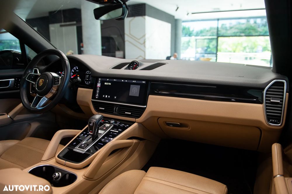 Porsche Cayenne Standard - 32