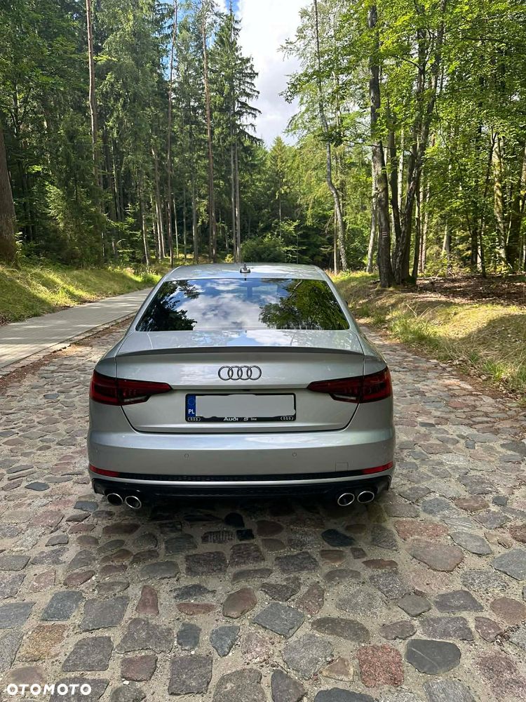 Audi A4 Limousine 2.0 TFSI ultra S tronic sport - 6