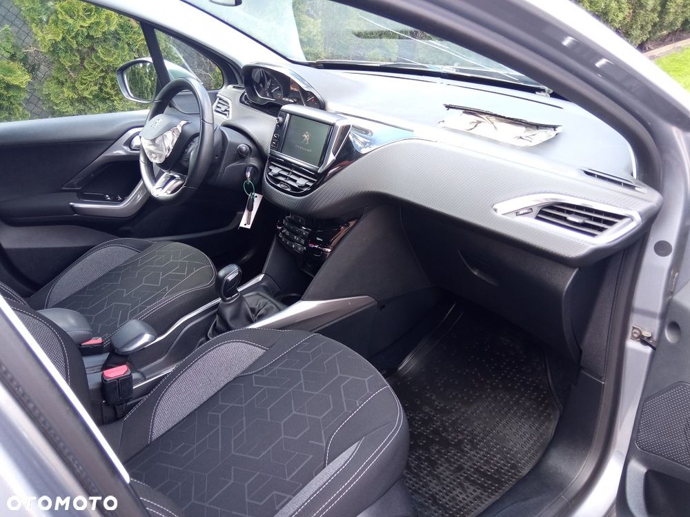 Peugeot 2008 1.2 Pure Tech GPF Active - 20