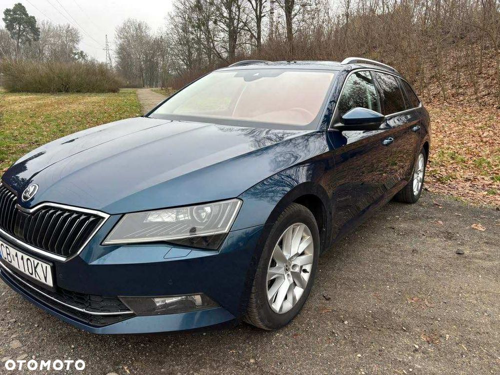 Skoda Superb 2.0 TDI DSG Ambition - 6