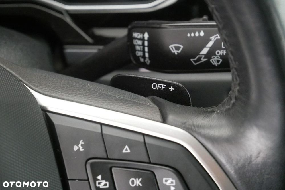 Volkswagen Taigo 1.5 TSI ACT Style DSG - 23