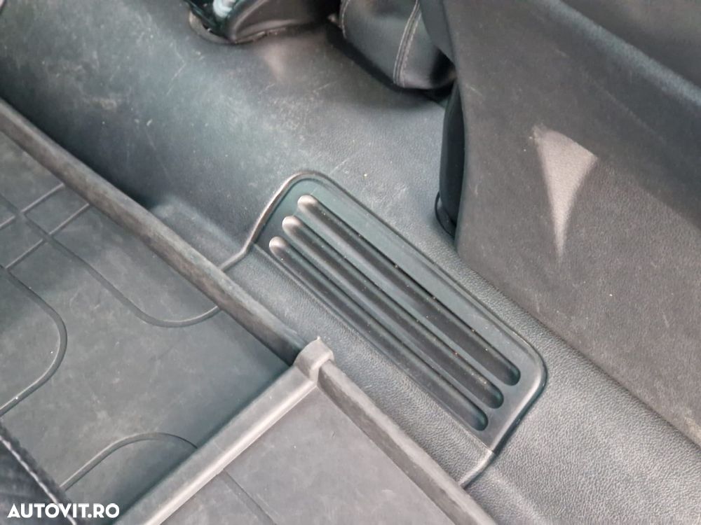 Renault Trafic 2.0 Blue dCi 150 S&S L2 8+1 Zen - 4