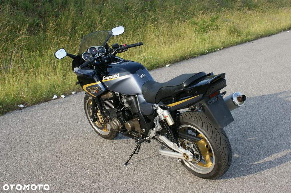 Kawasaki ZRX - 7