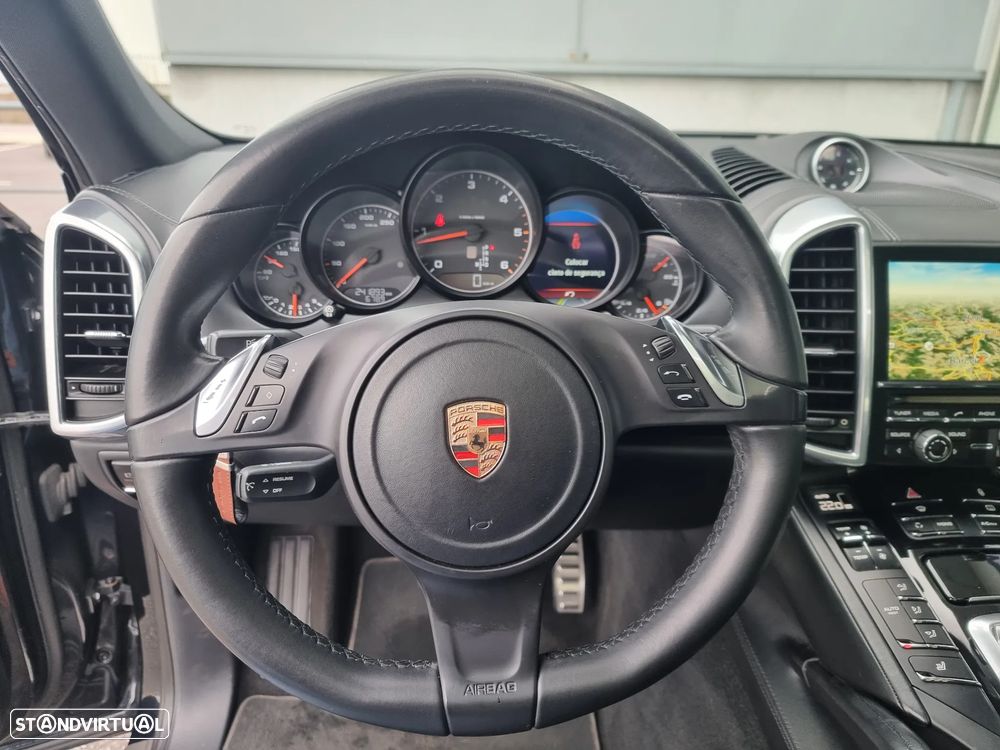 Porsche Cayenne Standard - 15