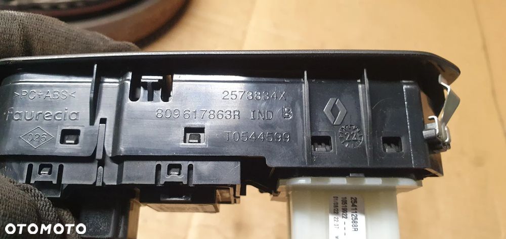 Panel szyb przełącznik lusterek Trafic IV 809617863R 254112588R 255700068R - 6