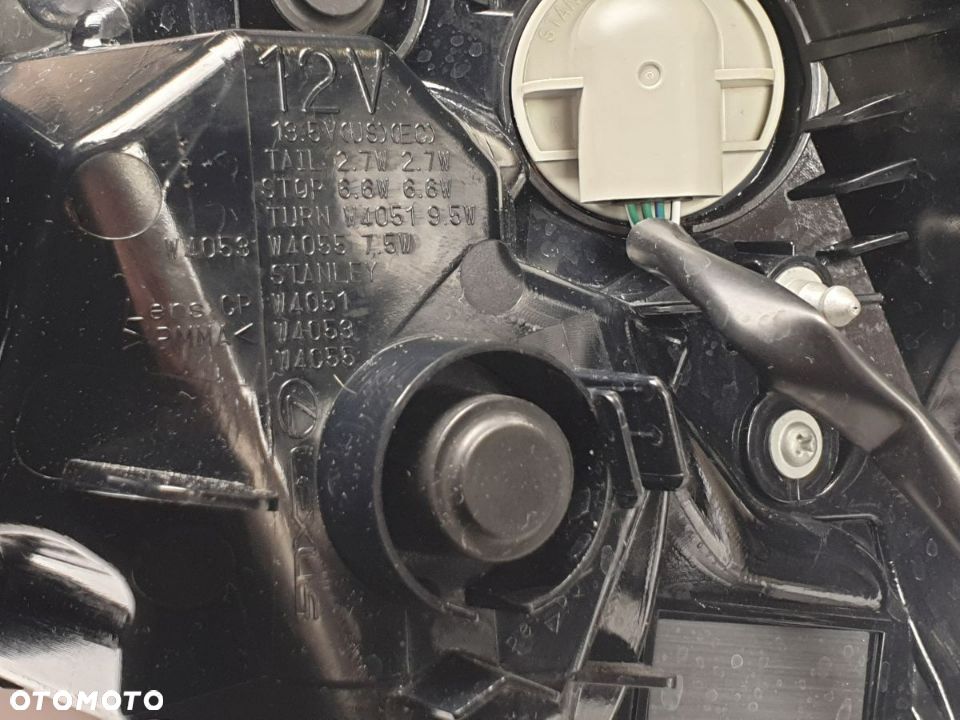 LEXUS NX F Sport 300h 2.5H od 2017 2021 roku . Klapa Lampa Zderzak Tył - 15