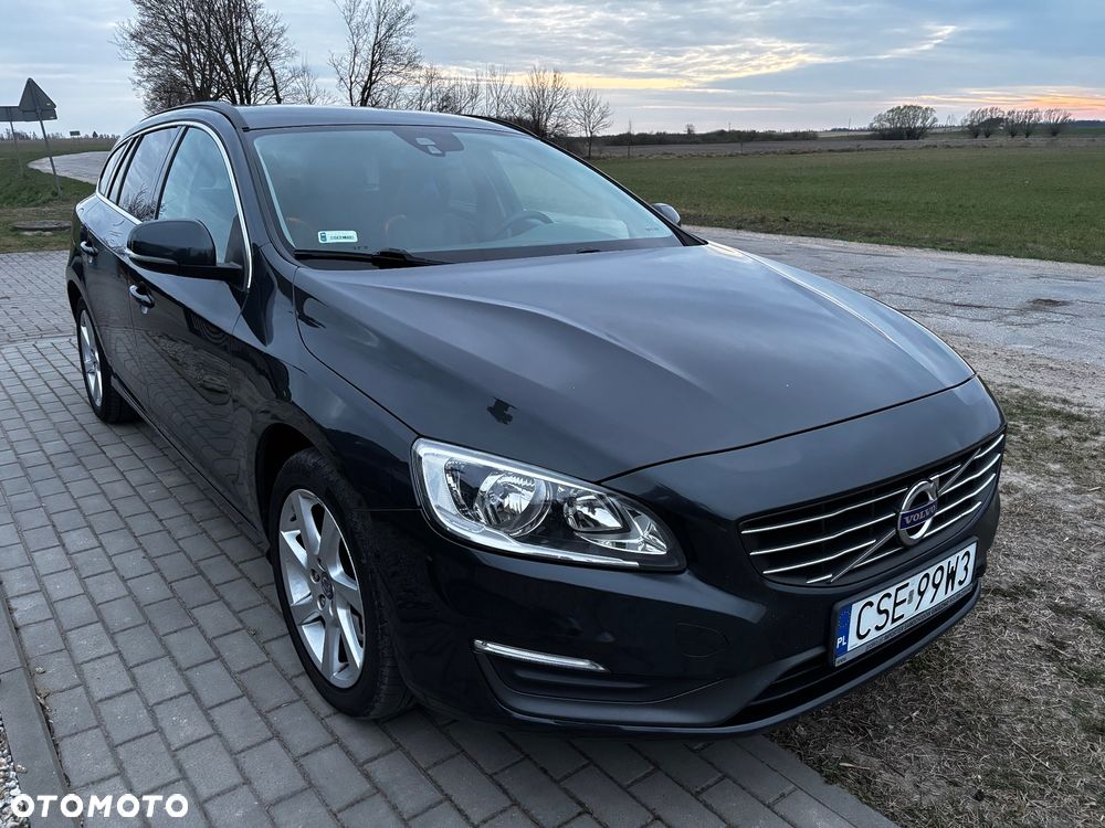 Volvo V60 D4 Drive-E Momentum - 1