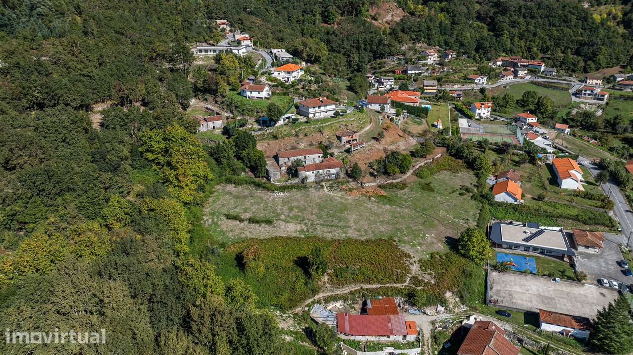 Quinta com Potencial em Cantelães, Vieira do Minho - Grande imagem: 5/43
