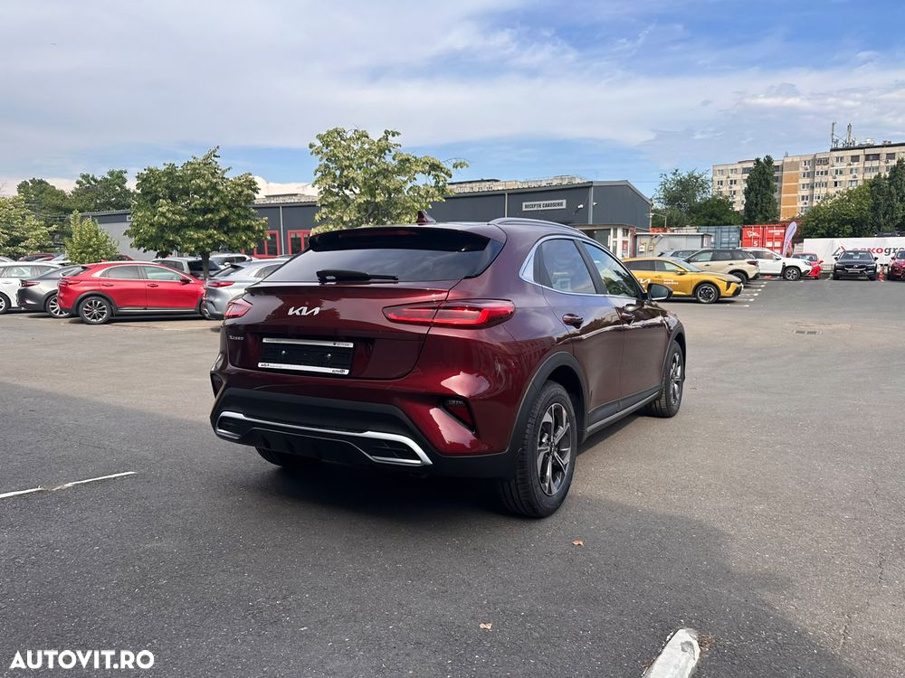 Kia XCeed 1.6 T-GDI 7DCT City - 4
