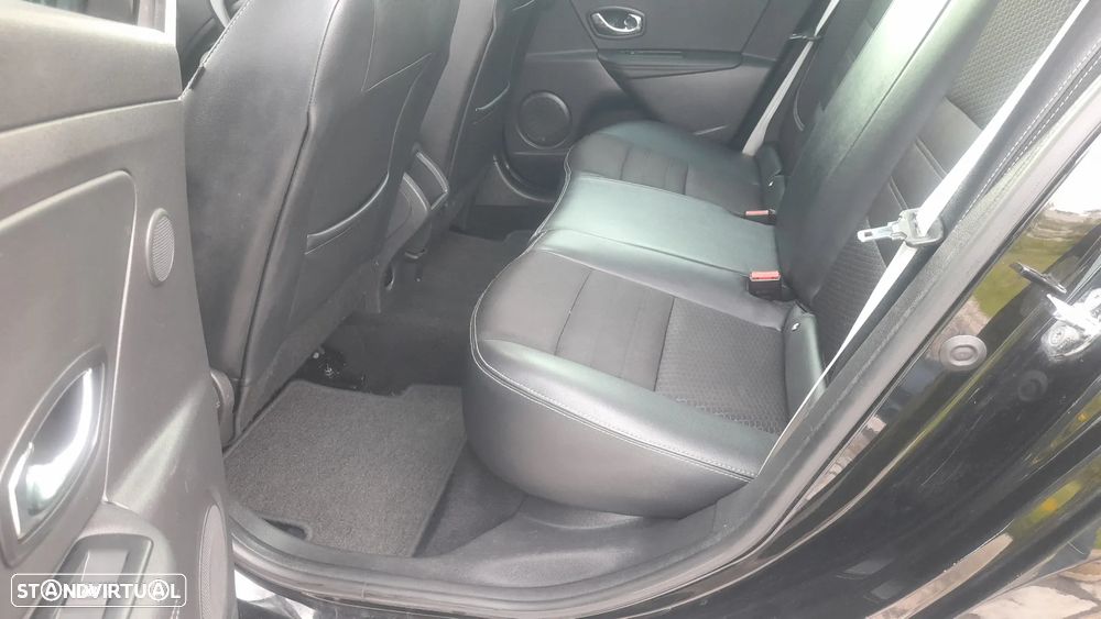 Renault Mégane Sport Tourer 1.5 dCi Bose Edition EDC J18 - 40