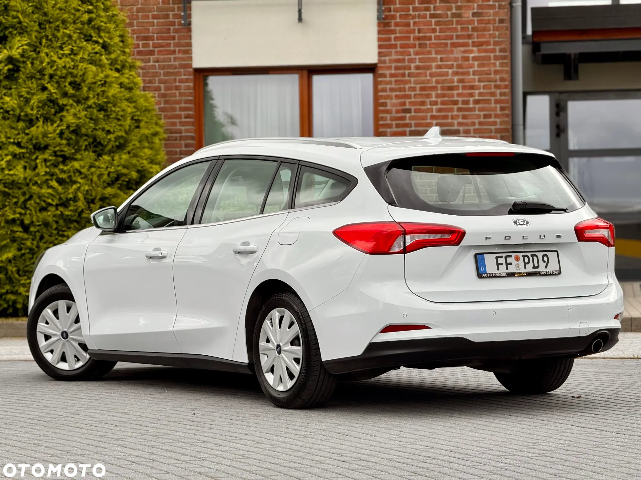 Ford Focus Turnier 1.5 EcoBlue Start-Stopp-System COOL&CONNECT - 13