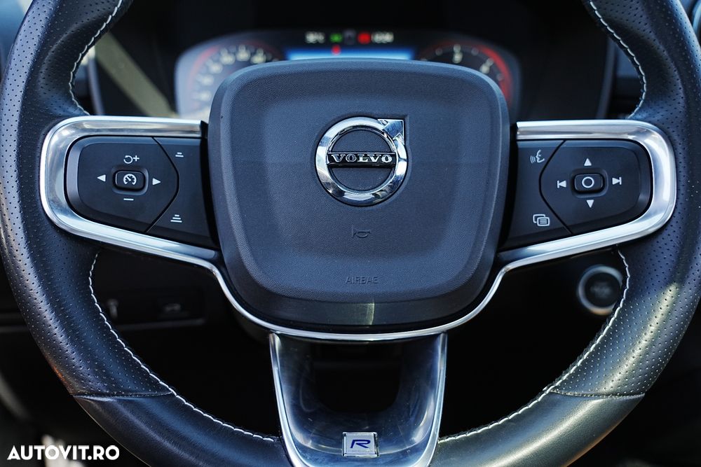 Volvo XC 40 - 40