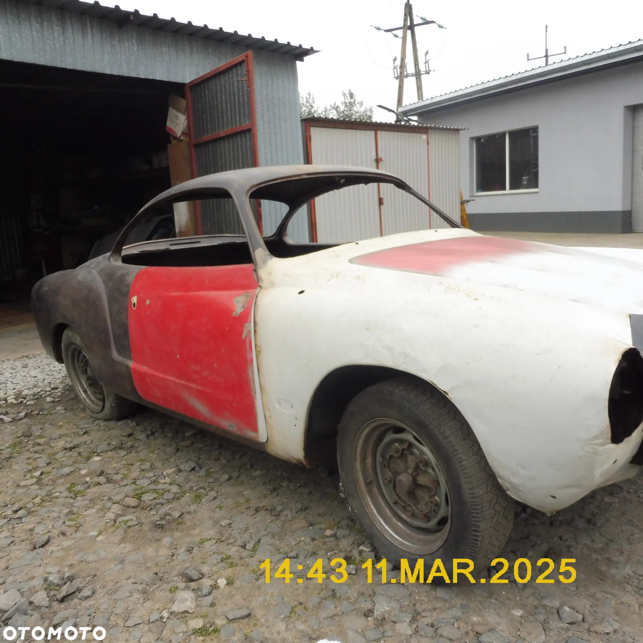 Volkswagen Karmann Ghia - 10