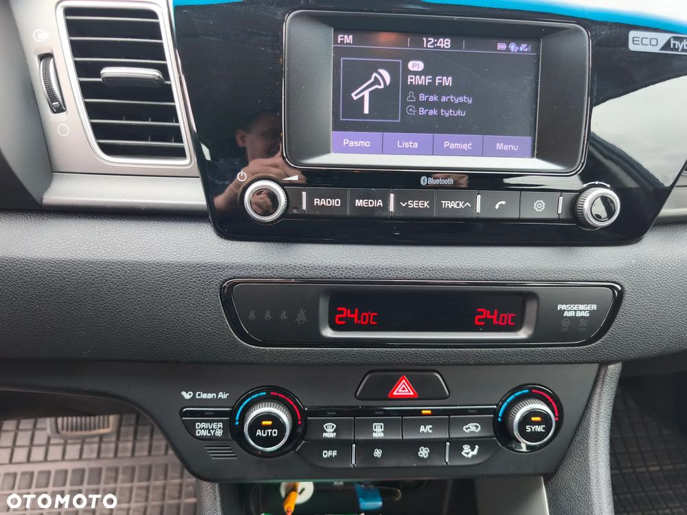 Kia Niro 1.6 GDI Hybrid L - 16