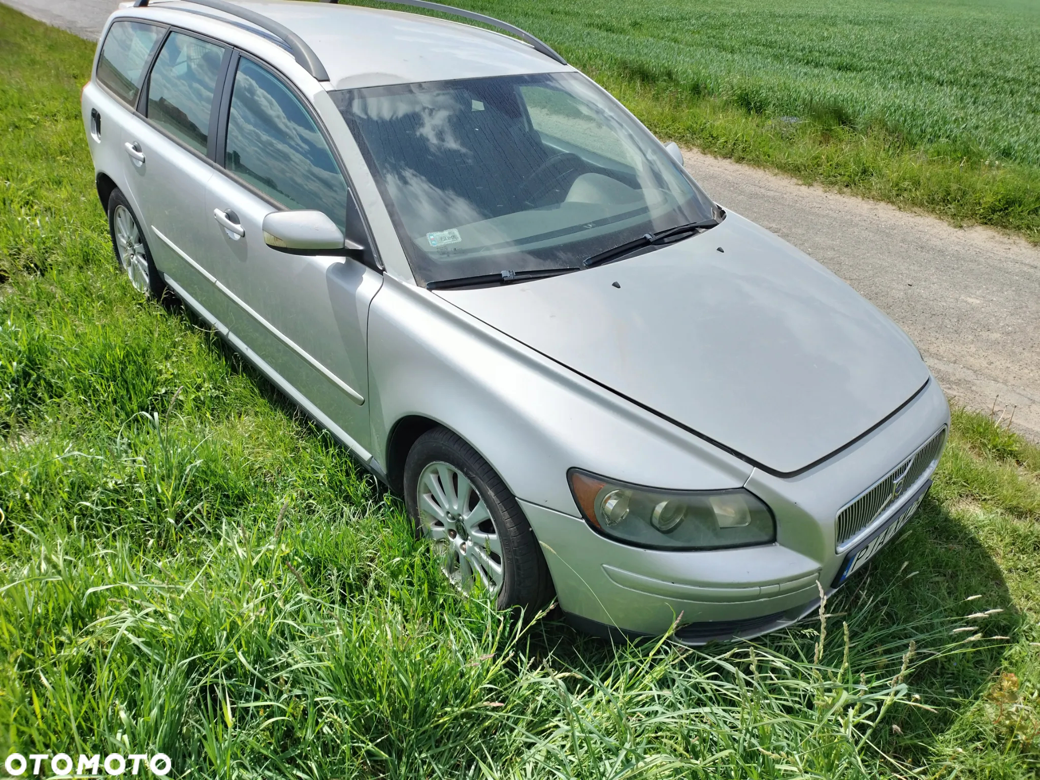 volvo V50 kod farby 426-26 na czesci 2.0 diesel - 2