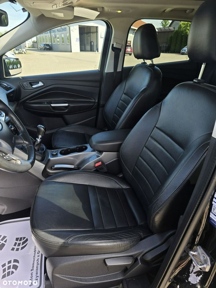 Ford Kuga - 12
