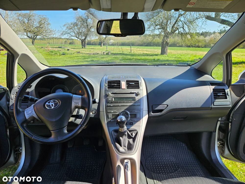 Toyota Auris 1.6 VVT-i Sol - 10
