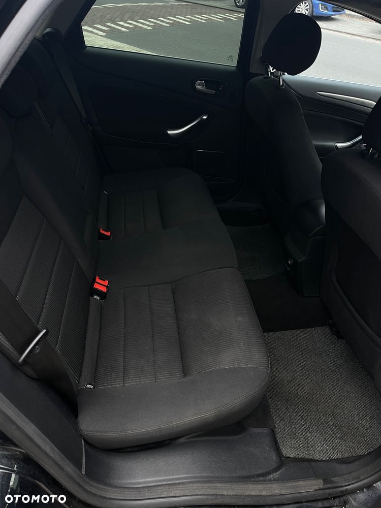 Ford Mondeo 2.0 TDCi Titanium - 11