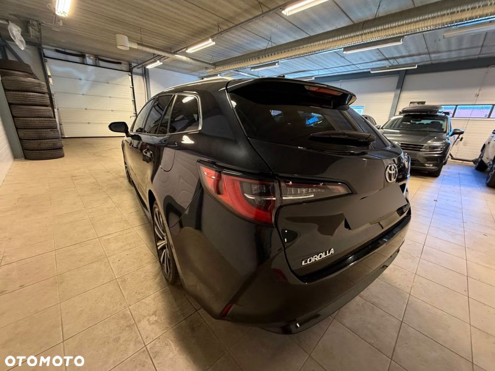 Toyota Corolla 1.8 Hybrid Active - 9