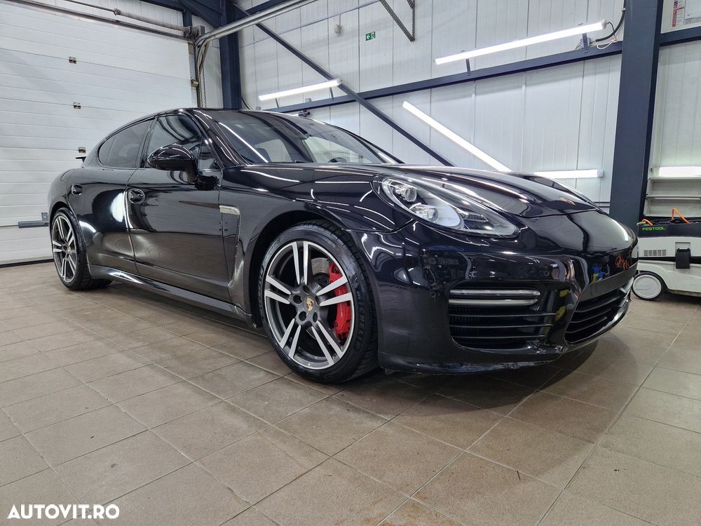 Porsche Panamera 4.8 PDK Turbo - 2