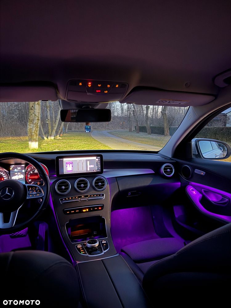 Mercedes-Benz Klasa C 300 d 9G-TRONIC Avantgarde - 36