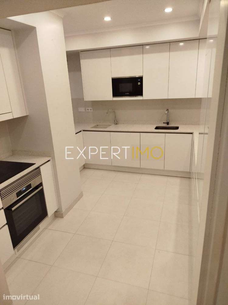 Apartamento T4 para arrendamento em Avenidas Novas - Grande imagem: 4/20