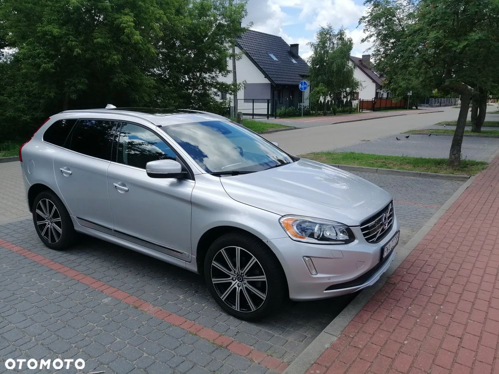 Volvo XC 60 T5 AWD Momentum EU6 - 1