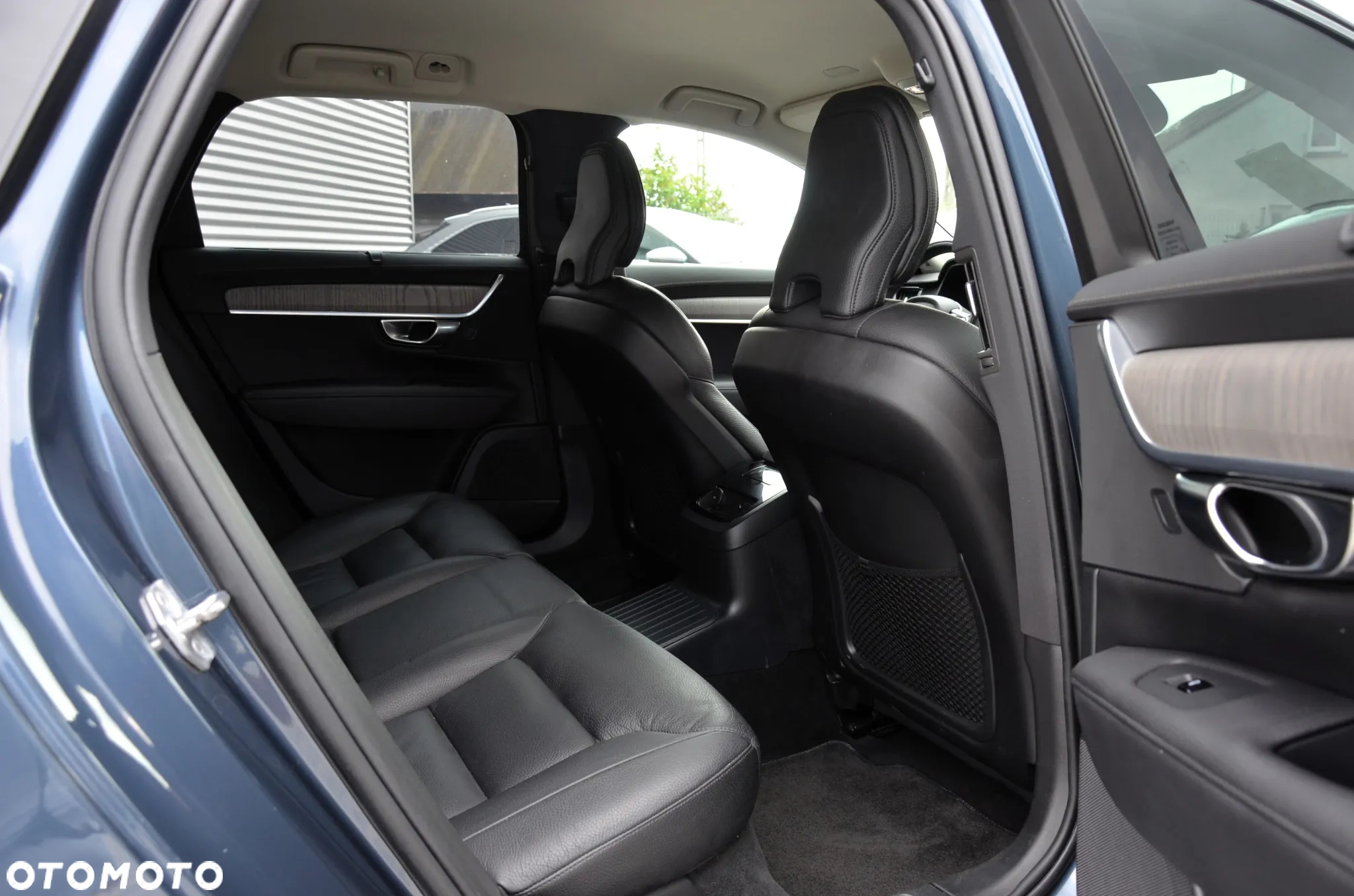 Volvo V90 T6 Recharge AWD Geartronic Inscription - 24