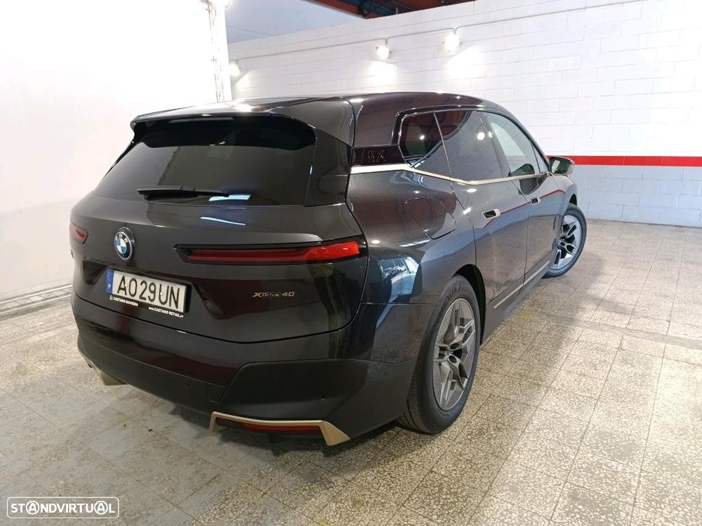 BMW iX xDrive 40 - 3