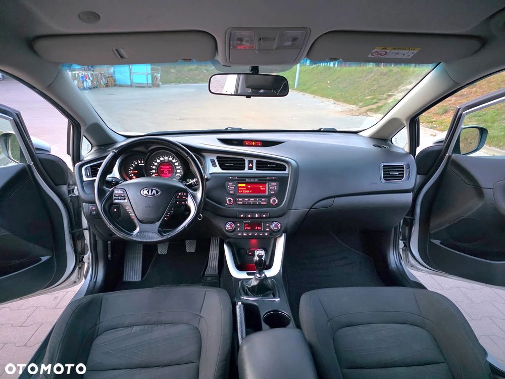 Kia Ceed - 5