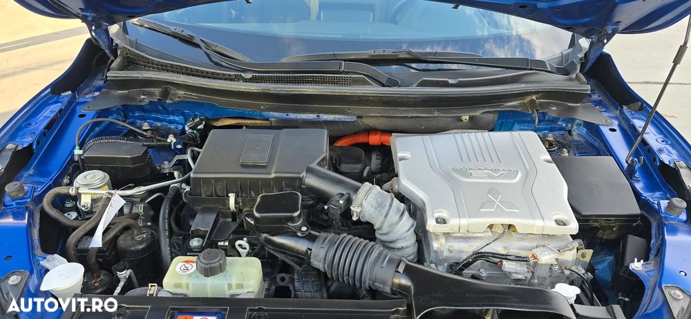 Mitsubishi Eclipse-Cross Plug-In Hybrid 4WD Plus Select - 29