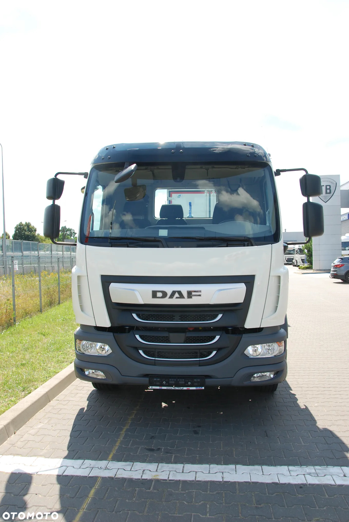 DAF LF 260 FA  4x2 14t Dmc Hakowiec HAK HKS8.33 - 5