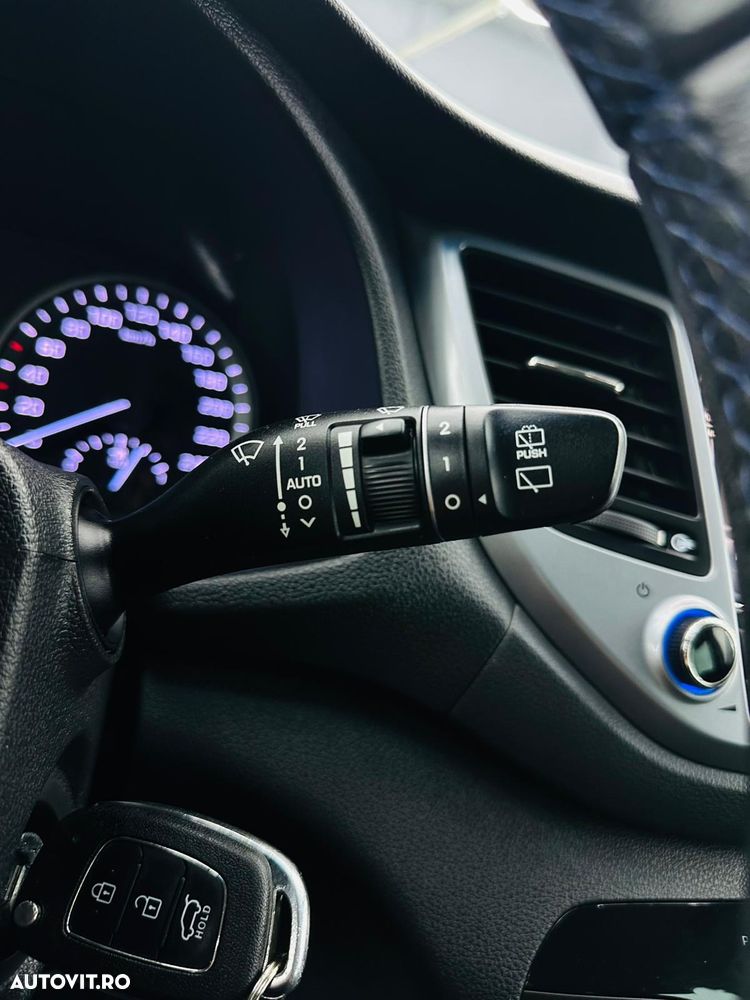 Hyundai Tucson blue 1.7 CRDi 2WD Passion Plus - 17