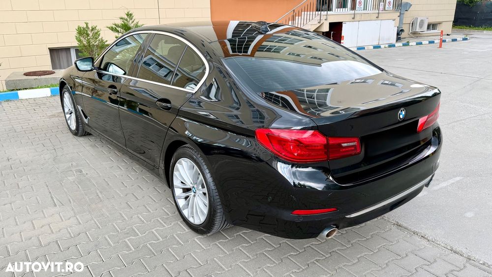 BMW Seria 5 520i AT - 7