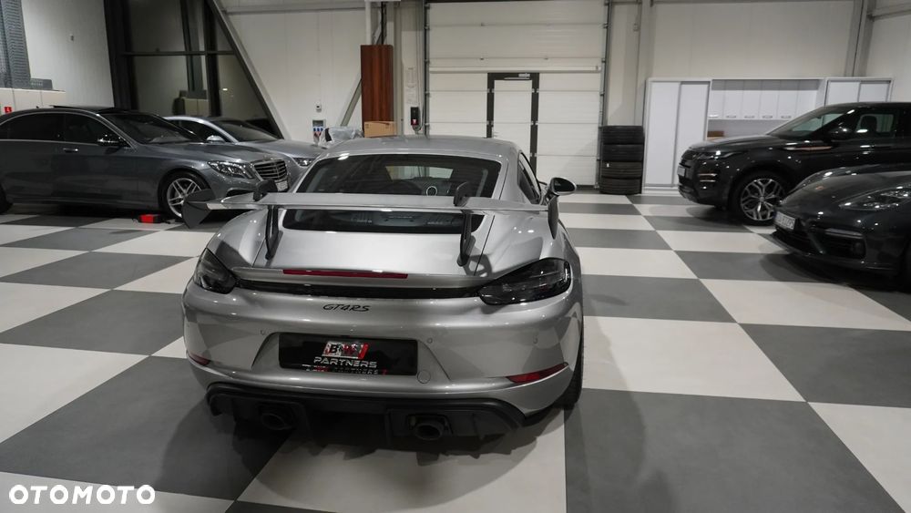 Porsche 718 Cayman GPF GT4 RS PDK - 16