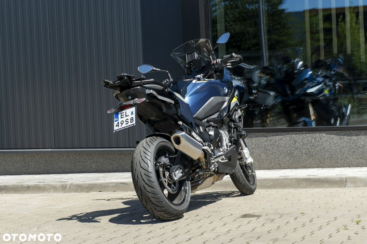 BMW XR - 7